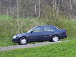 Nissan Sunny.jpg