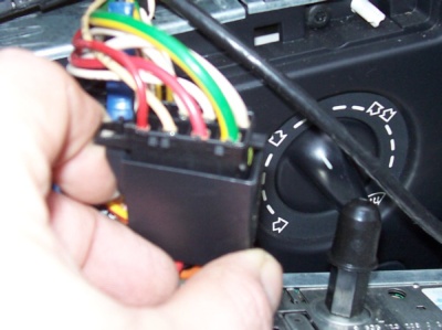 auto citron radio zapojeni 002.jpg